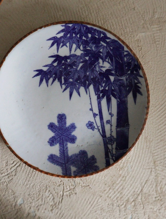 印判染付皿　松竹梅　24.5ｃｍ　イゲ皿　大皿　オードブル皿　飾り皿