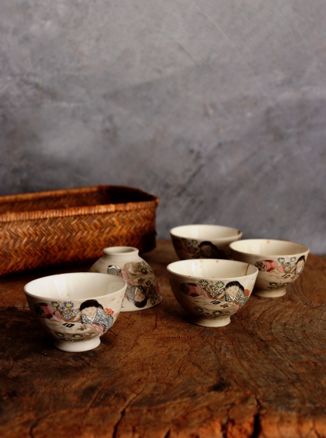 色絵万古焼煎茶茶碗客　　酒器　金継　金直し　茶器　煎茶　中国茶　ぐいのみ　盃　小鉢