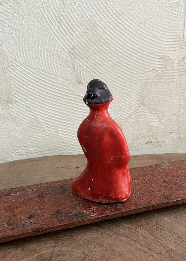 練人形　鴻巣人形　前に帯を垂らす女性　伝統工芸