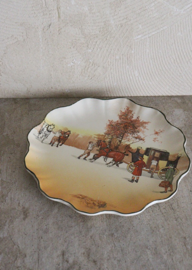 アンティークロイヤルドルトン　プレート　オータムプレート　飾り皿　馬車
