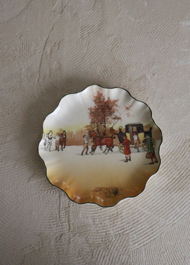アンティークロイヤルドルトン　プレート　オータムプレート　飾り皿　馬車