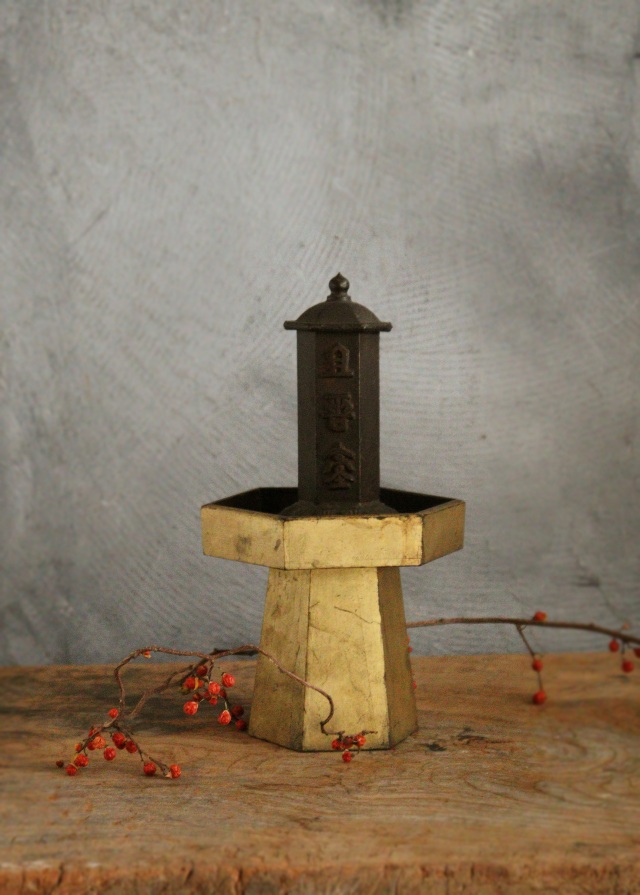 三方 金箔 六角高月 台 漆 お月見 三宝 飾り台高さ13cm Antique