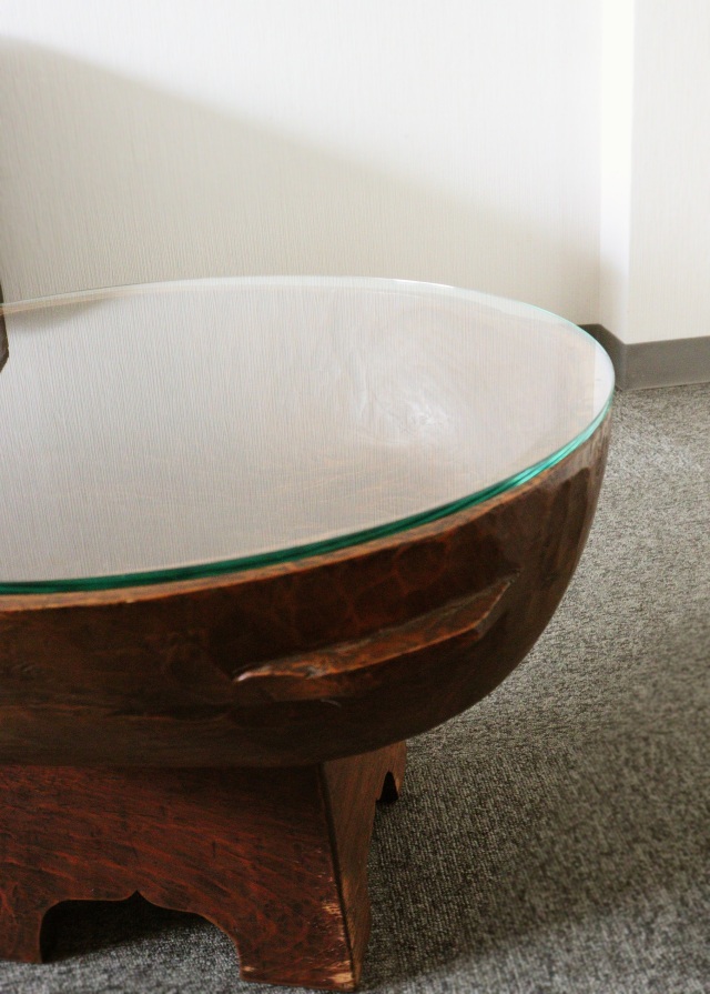 李朝木鉢脚付き　ガラス付き　木製捏鉢　民藝　茶卓　ミニテーブル　木鉢　　李朝家具　捏ね鉢　