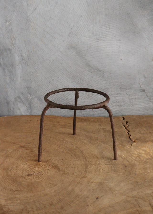 古い五徳 鉄製五徳 火鉢周りのお道具 卓上火鉢 古道具 民藝 茶会