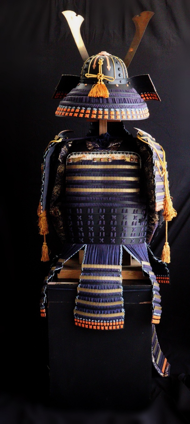 兜一式 等身大甲冑 色々威 大鎧 面頬 前立て 鎧兜 甲冑 時代兜 将軍  侘寂　samurai