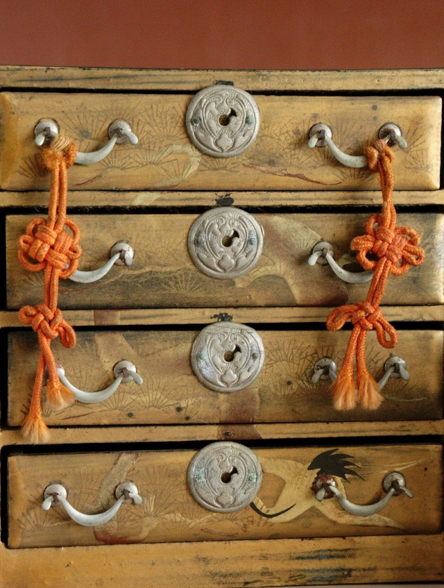 雛道具　蒔絵道具　雛人形箪笥　長持　蒔絵道具　雛人形道具　道具　ひな祭り