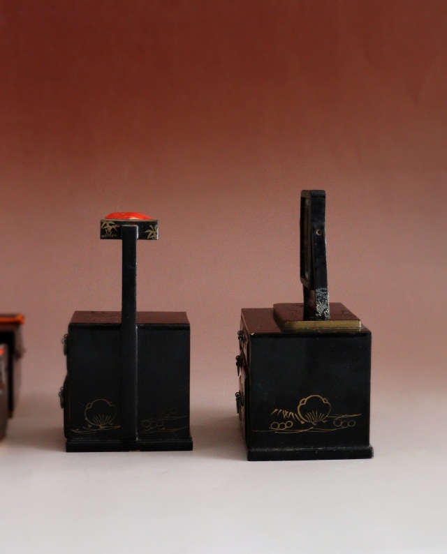 雛道具　蒔絵道具　雛人　鏡台　箪笥　長持　蒔絵道具　裁縫箱　雛人形道具　道具　ひな祭り