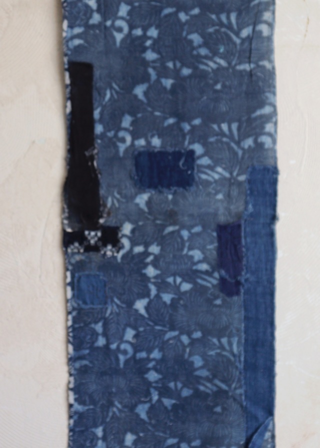 古布　藍染　古裂　藍染アンティーク　 牡丹　型染　　襤褸