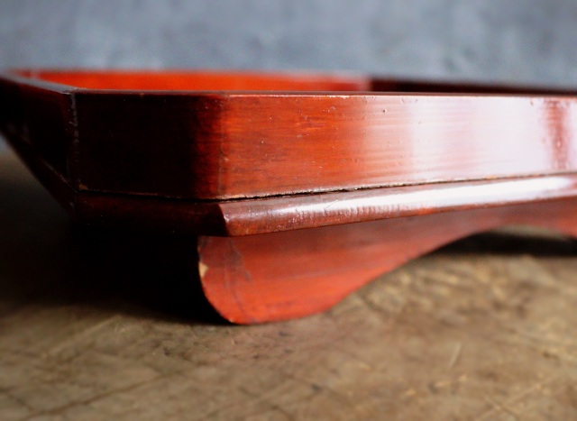 春慶塗り　立涌紋隅切り足付き膳　2膳セット　アウトレット