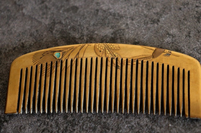 螺鈿孔雀紋蒔絵櫛・笄セット　漆器　髪飾り　和装小物　伝統工芸