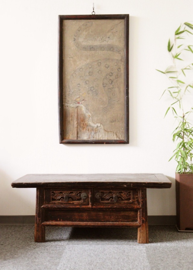 李朝彫刻文机　韓国アンティーク家具　机　テーブル　李朝家具　古道具　ローテーブル