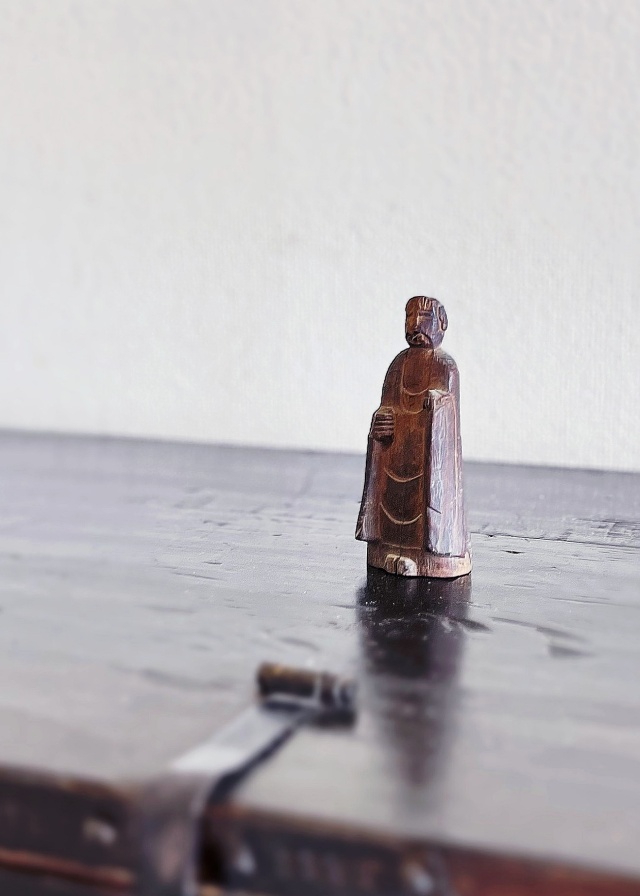 ♦中国 清時代末 仏像 木彫 古玩 古美術品 コレクション 骨董品 アンティーク 中国骨董品の仏像の買取と鑑定・査定、オークション出品について