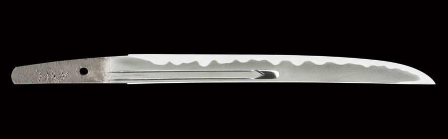 【売約済】商品番号：Q-310　短刀　兼定(之定銘)(和泉守)(号鬼怒川兼定)　特別保存刀剣鑑定書付き　寒山先生鞘書き有り