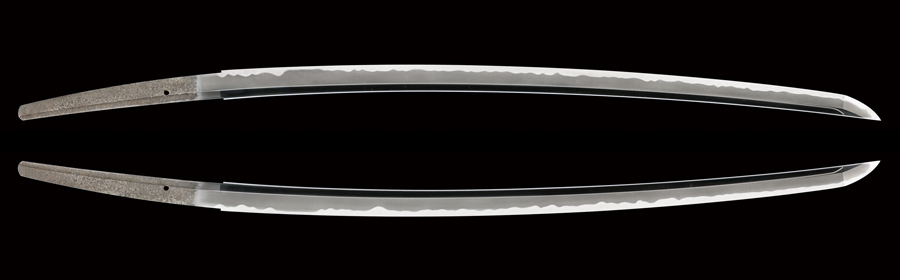 商品番号：V-2147  刀(太刀銘)荘司筑前大掾藤原直胤(花押)  天保十五甲辰年十一月吉日(一八四四)　応北村貞胤需加黄金造也之舎弟贈久純 　第七十回重要刀剣指定品　探山先生鞘書き有　刀剣博物館『水心子正秀 没後二〇〇年記念　江戸三作(正秀・直胤・清麿)展』展示