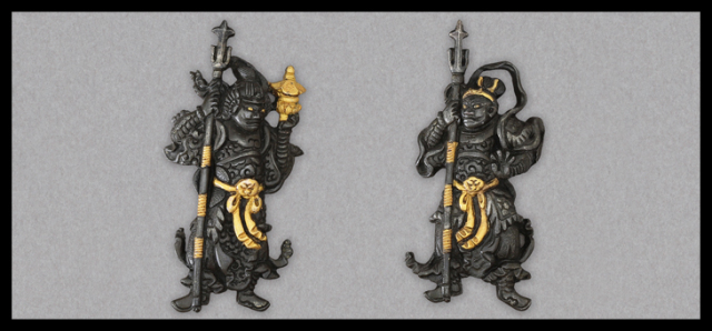 【商談中】商品番号：T-1276　立て目貫：二天図　無銘水戸　保存刀装具鑑定書付き