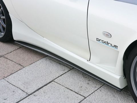 RX-7 FD3S用FRP製サイドステップ／千葉県のﾛｰﾀﾘｰｴﾝｼﾞﾝ専門ﾒﾝﾃﾅﾝｽ店ｻﾝｱｲﾜｰｸｽ