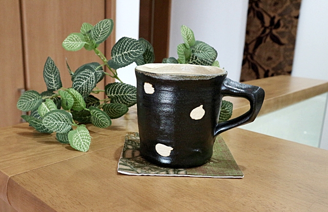 マグカップ　山本一仁