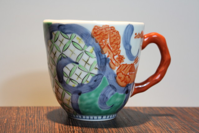 マグカップ・磁器・そうた窯・色絵