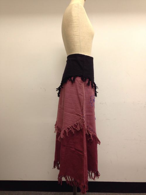 【fop040】【特価】【激安】【アウトレット】エスニックフリンジスカート(黒/甚三紅/赤紅)_fop040-M_03.jpg