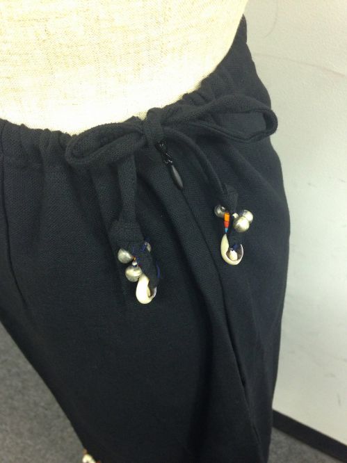 【特価】【アウトレットセール】(fop068-M-07)_Mサイズ_ボトムス_スカート_貝装飾スカート_黒/茶(004)