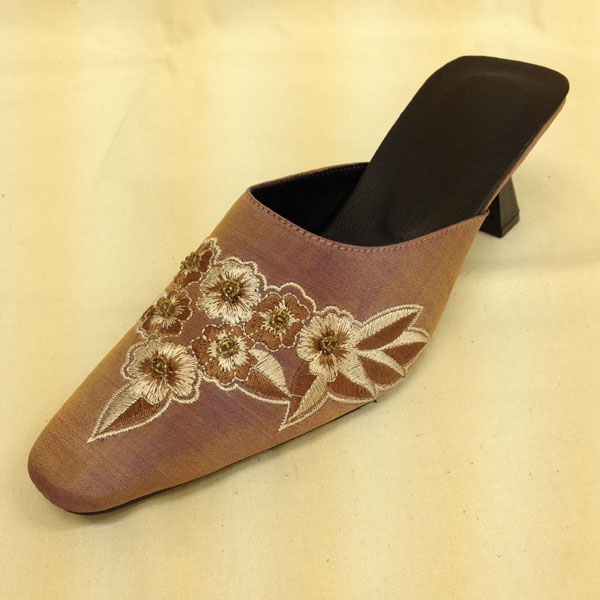 【特価】【激安】【アウトレット】ビーズ刺繍ミュール2(ブロンズ)_ミュール_ヒール6cm【km014】_km014-M-08.jpg
