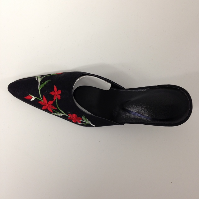 【特価】【アウトレットセール】(km029-7-03)_7サイズ_シューズ_ミュール_シルク花刺繍ミュール(黒/赤)