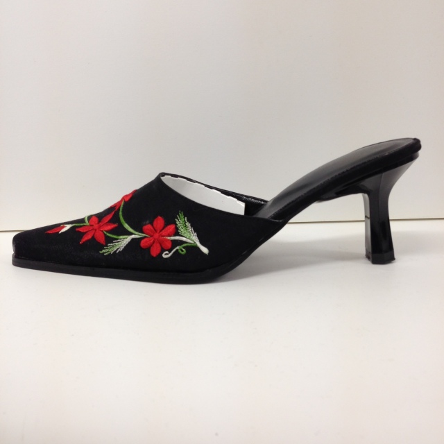 【特価】【アウトレットセール】(km029-7-04)_7サイズ_シューズ_ミュール_シルク花刺繍ミュール(黒/赤)