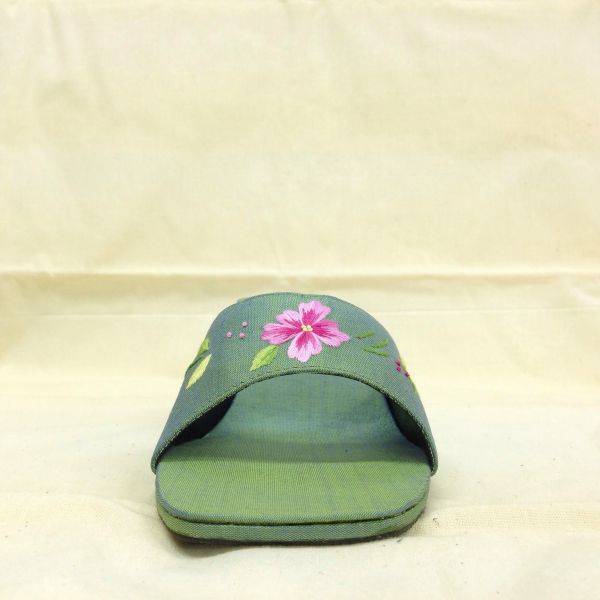 【特価】【激安】【アウトレット】シルク花刺繍サンダル(シルバーグリーン)_サンダル_ヒール6cm【kr121】_kr121_L_05.jpg