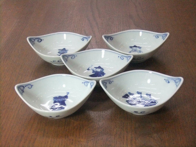 有田焼　青花　絵変り　舟型小付揃（５個セット）