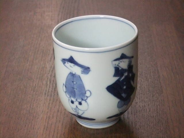 有田焼　青花　五人異人　小湯呑