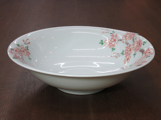 有田焼 奥川俊右衛門 色絵桜 一方押鉢
