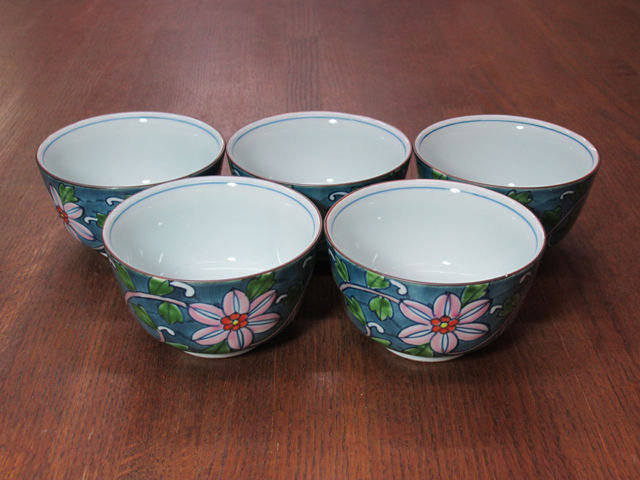 華山萬右衛門「古染風唐草蓋付椀」5客揃え