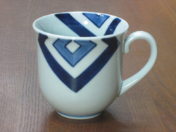 有田焼　青花　EDO　反マグカップ