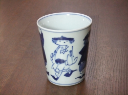 有田焼　青花　五人異人　ミルクカップ