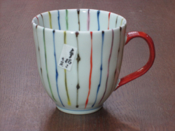 マグカップの正面からの画像です