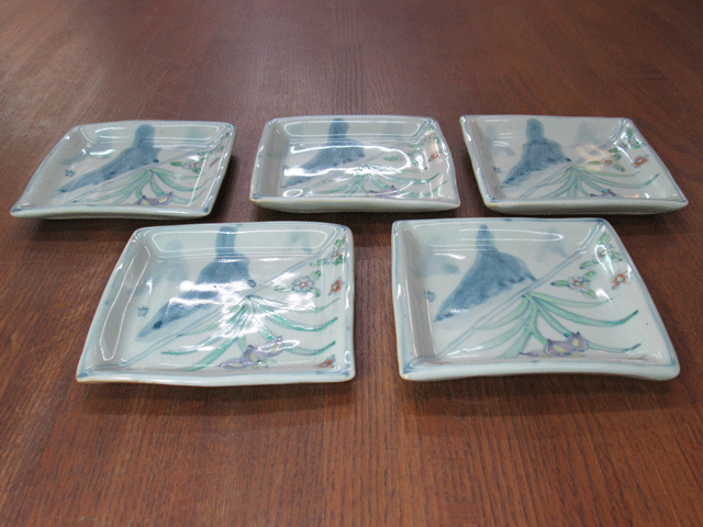 五代佐藤走破作 染錦辻ヶ花文中国桂林山水皿食器