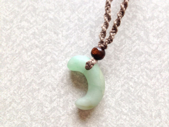 A貨 天然 ラベンダ翡翠 ヒスイ 本ヒスイ 福豆 ペンダント k18 （楽天  