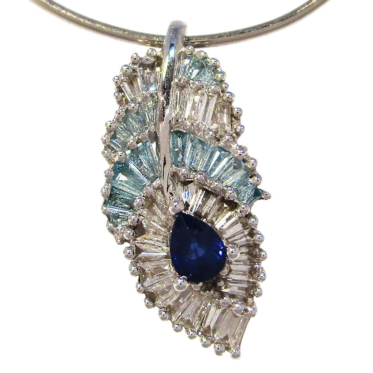 レディースペンダント サファイヤダイヤ/リーフモチーフ K18WG W9.5*H20.2mm(穴1.5*5mm) - TAK2300617