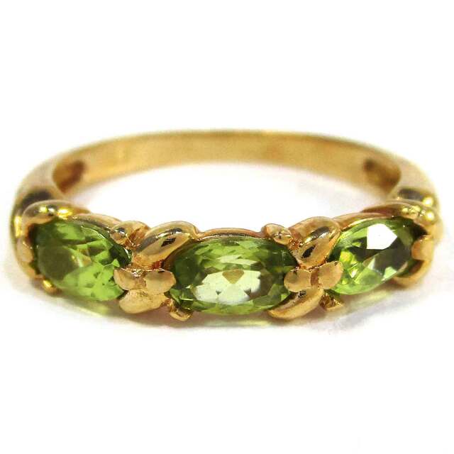 レディースリング ペリドット K18 9.5号 - TAK2200630