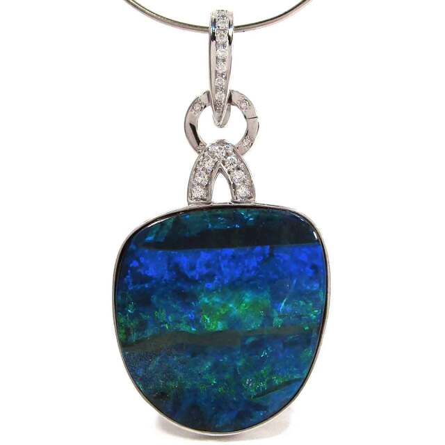 レディースペンダント ボルダーオパールダイヤ K18WG W23.3*H46.4mm(バチカン穴4.5*5.5mm) - TAK2400737