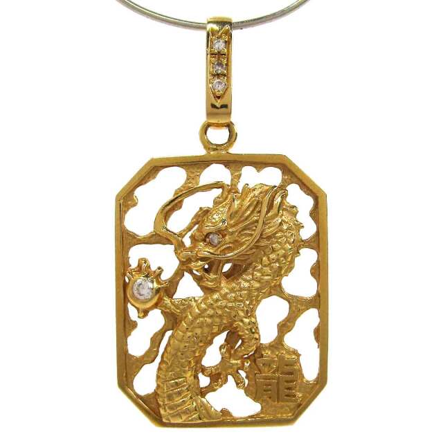 ペンダント 龍デザイン（ダイヤモンド） K18 W20.5*H40mm(バチカン穴3*7.5mm) - TAK2500996