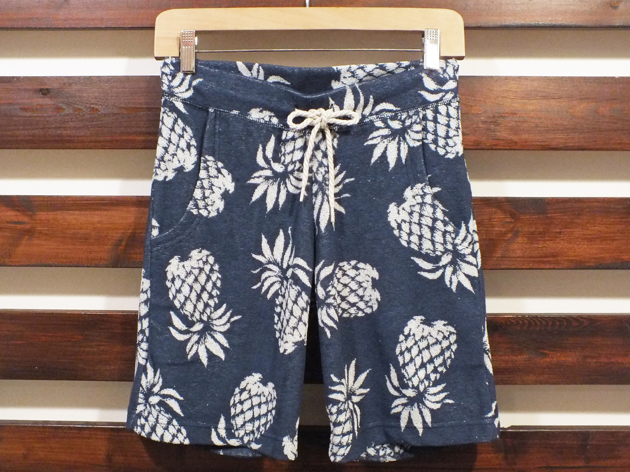 【送料無料】The Endless Summer TES CALIFORNIA ALL OVER PILE SHORTS PINE