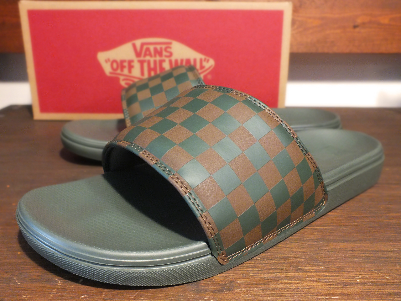 VANS MTE LA COSTA SLIDE-ON OBSIDIAN FERN