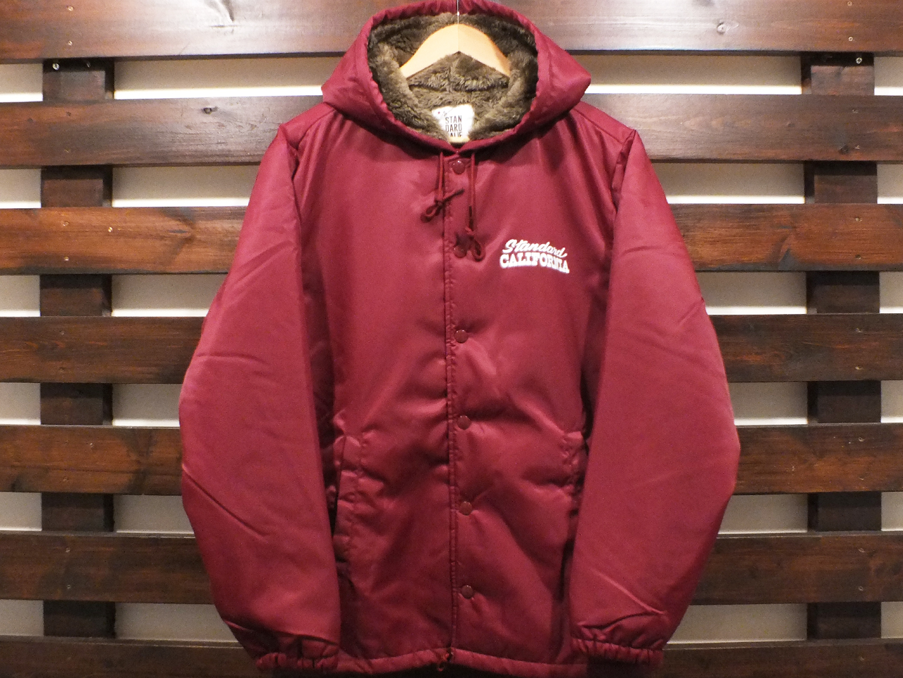 【送料無料】STANDARD CALIFORNIA HOOD COACH JACKET BURGUNDY