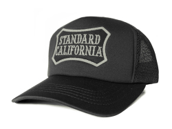 STANDARD CALIFORNIA BASIC LOGO PATCH MESH CAP BLACK