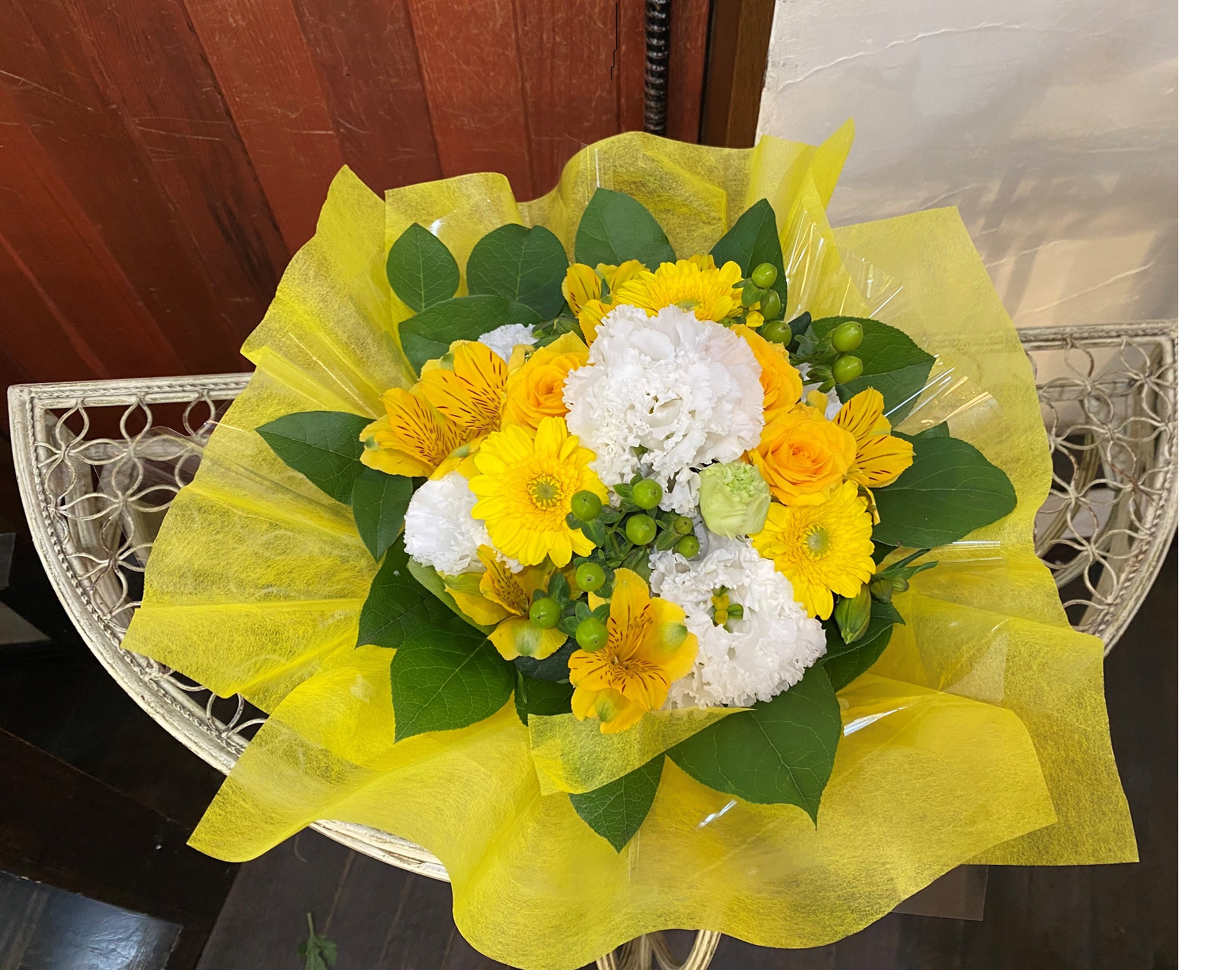 サニーイエロー