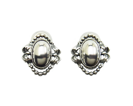 ２０２２　イヤークリップ　（シルバーストーン）