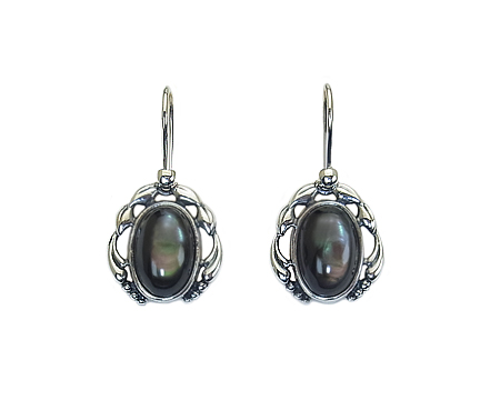 ２０２０　イヤーフック　（ブラックマザーオブパール）