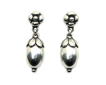 ◇ジョージジェンセン ピアス 高飛車 ブドウ シルバー 