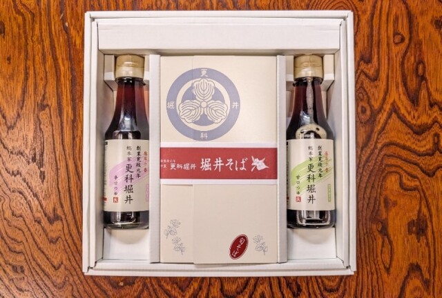 [お歳暮早割対象商品]半生堀井そば詰合せ【半生堀井2箱4人前　瓶つゆ2本4人前,季節限定】　※12月1日以降お届け